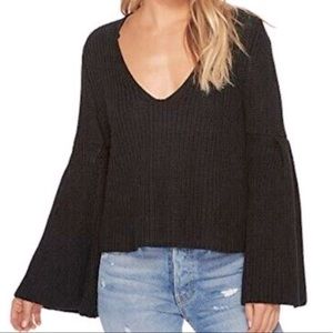 FREE PEOPLE LIKE NEW FLARE SLEEVE BLACK SWEATER